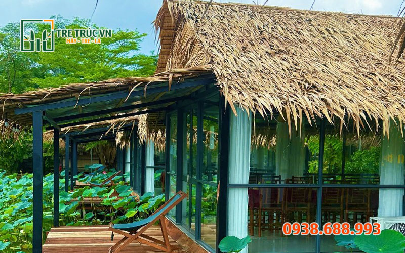 Lá dừa nước làm homestay